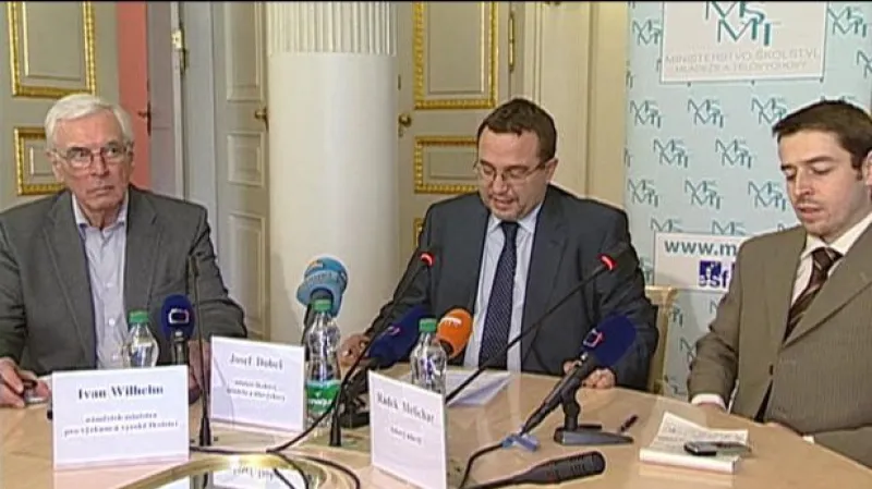 Brífink Josefa Dobeše k dalšímu návrhu školní reformy