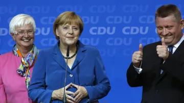 Angela Merkelová se stranickými kolegy