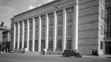 Budova předválečné burzy, rok 1938