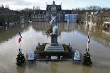 Evropa zápasí se špatným počasím. Švédsko hlásí extrémní mráz, Francie a Německo záplavy