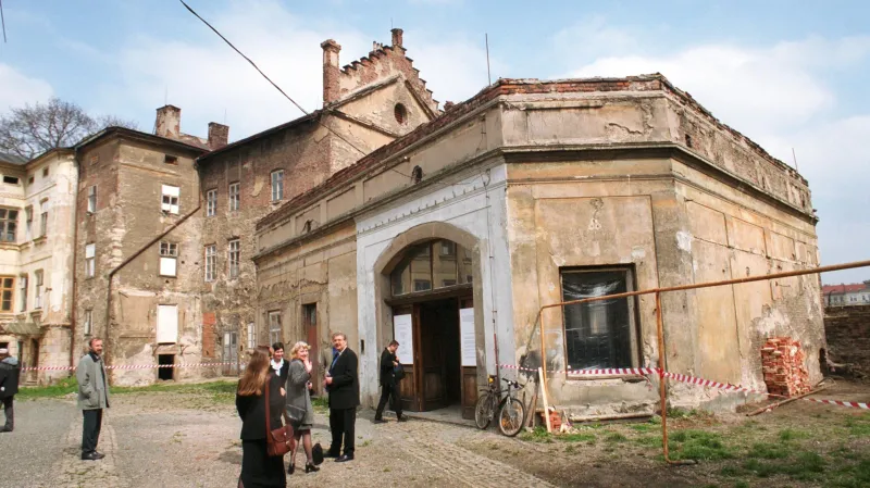 Sovovy mlýny před rekonstrukcí (2000)