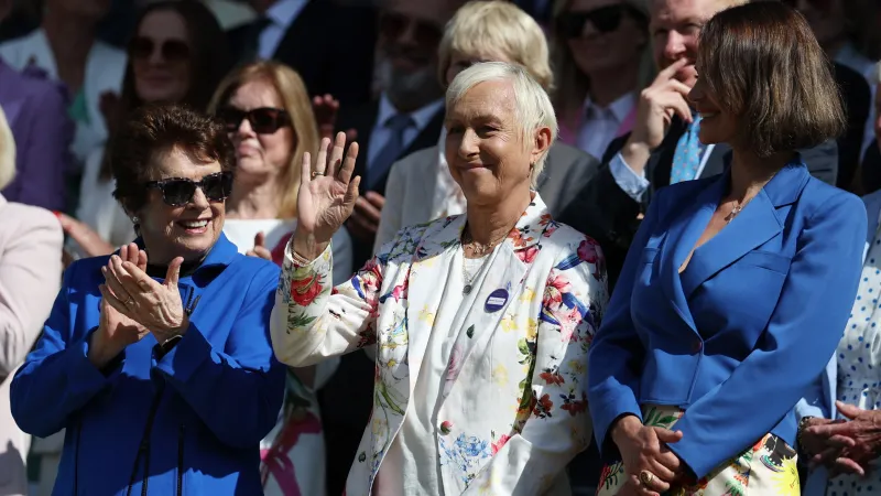 Zápas sledovaly i Billie Jean Kingová a Martina Navrátilová