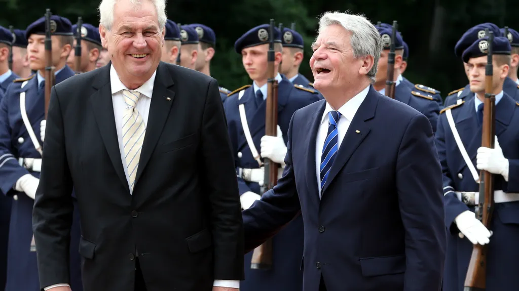 Joachim Gauck přivítal v Berlíně Miloše Zemana