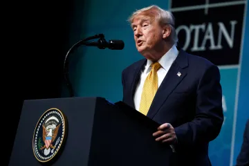 Írán chce podle Trumpa pokračovat v jednání. Teherán to odmítá