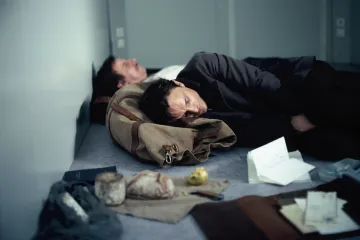 Recenze: Snový Tranzit vrací Francii pod nadvládu okupantů