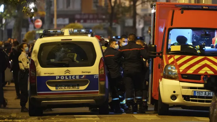 Policie na místě útoku v Lyonu