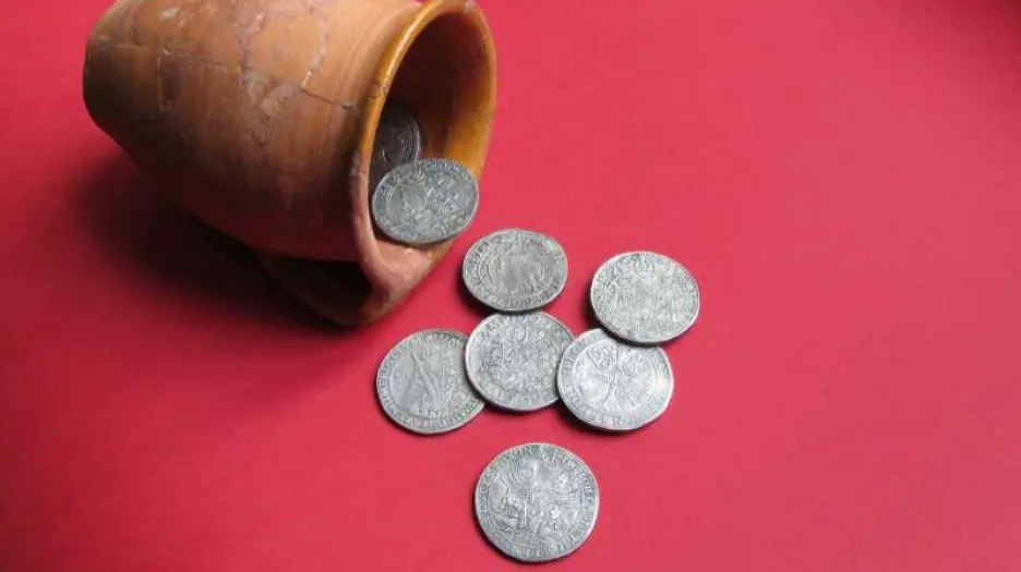 Výstava mincí na zámku Slavkov