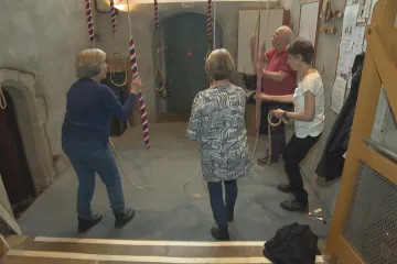 V Británii trénují zvoníci. Budou oznamovat korunovaci nového krále