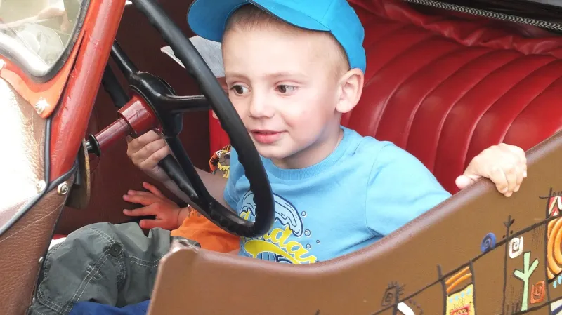 S tatínkem na dětském dopravním hřišti - Boskovice