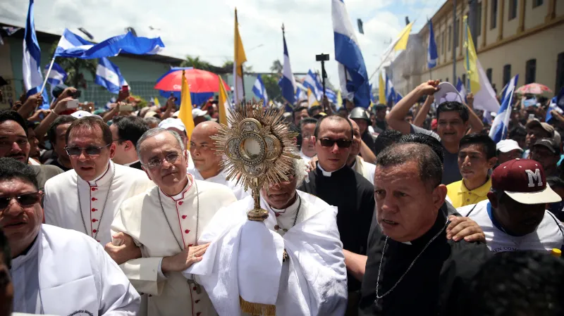 Zástupci církve ve městě Masaya
