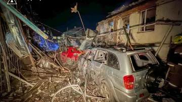 Následky ruského úderu na obytné domy v Oděse