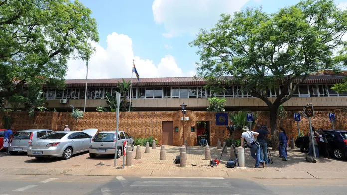 Policejní stanice, kde je ve vazbě Oscar Pistorius
