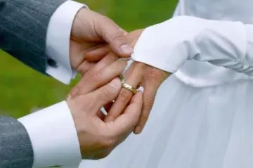 Manželství ve Francii ubývá, dětí naopak přibývá