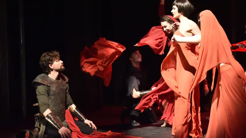 Herci Dušan Vitázek a Barbora Musilová v muzikálu Představ si