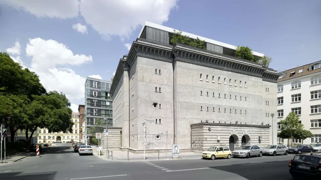 Obytný dům a umělecká sbírka Boros (kryt)