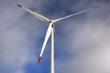 Lidé ze dvou obcí hlasovali pro stavbu větrných elektráren. V opačném případě hrozila pokuta