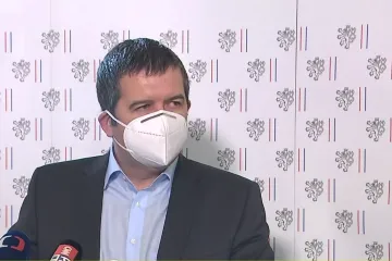 Hamáček zprostil ve vrbětické kauze mlčenlivosti šéfa rozvědky i policie