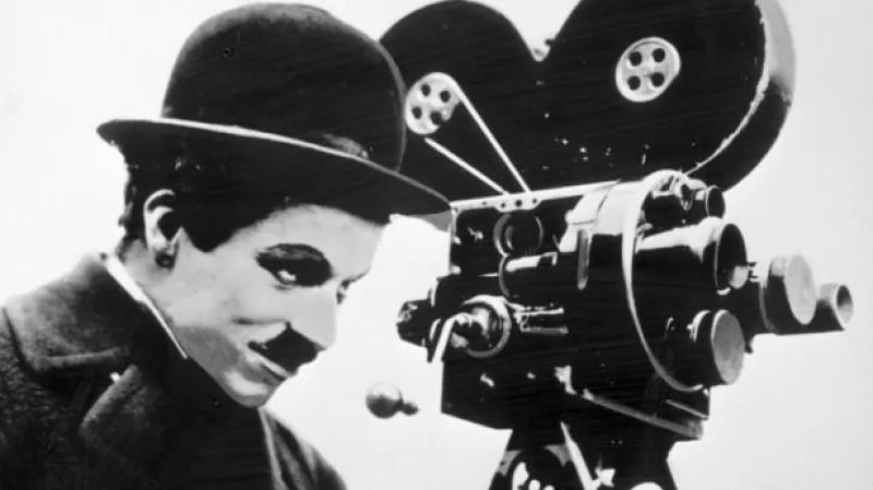 Chaplin baví na plátně už 100 let