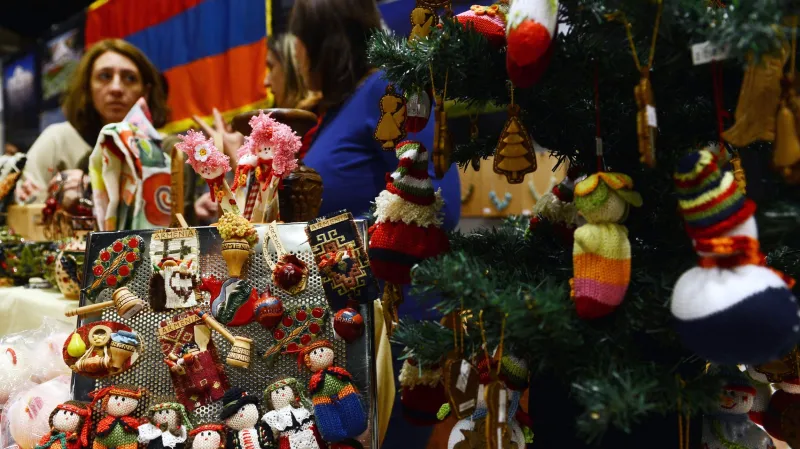 Diplomatický charitativní bazar