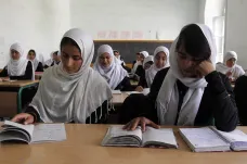 „Nastanou pro mne těžké časy.“ Mladí Afghánci mají obavy z návratu Talibanu