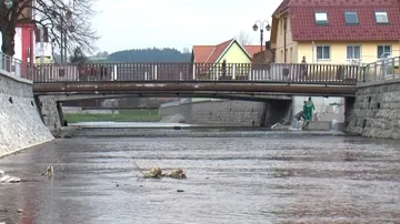 Betonové schody na nábřeží vydržely jen čtyři měsíce
