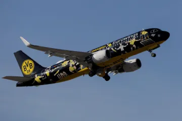 Airbus našel vadu na trupu letadel A320, akcie klesají