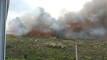 Požár nedaleko Atén
