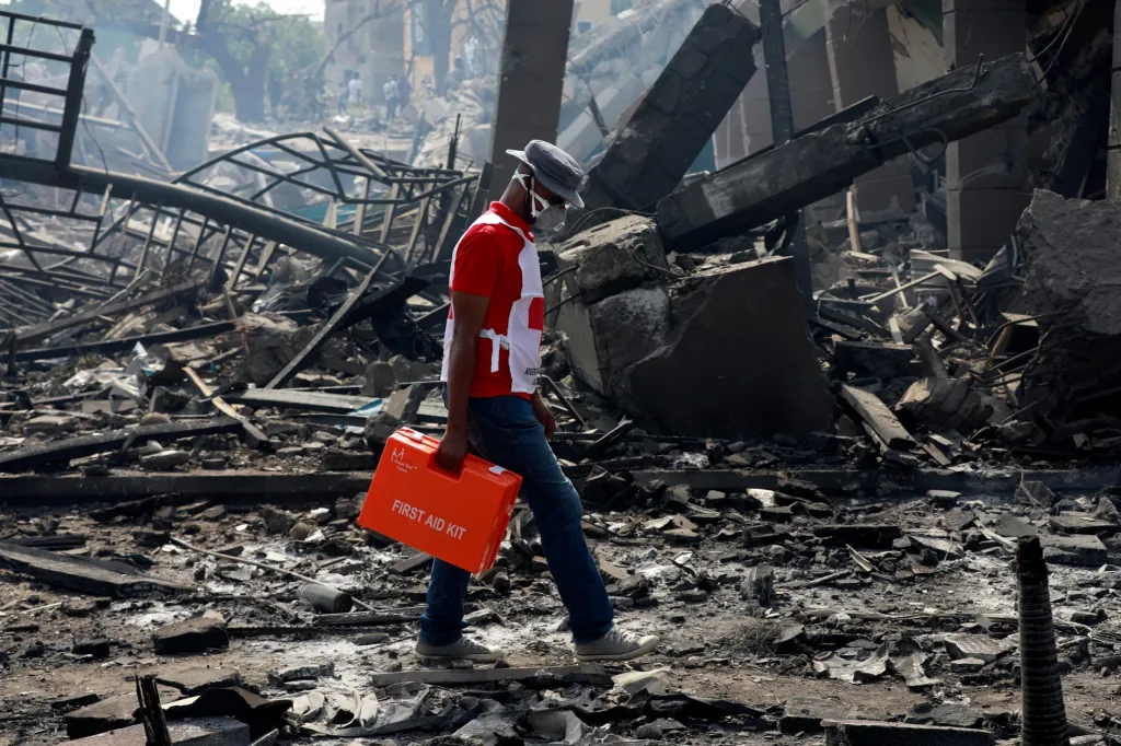 Lagosem otřásl mohutný výbuch. Exploze zdemolovala 50 budov