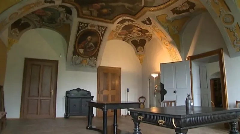 Šternberk po opravách vzkvétá