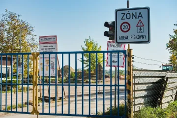 Horký, Novotný a Hasoň se přiznali v kauze Pískovny Černovice, píše Právo
