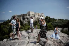 Blog z Atén: Řecko se nadechlo a levicová vláda znovu slibuje vyšší platy úředníkům