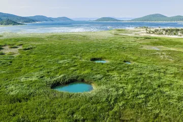 Největší sladkovodní jezero v Turecku Beysehir rychle vysychá
