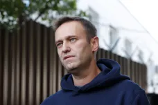Stav Navalného je vážný, ale zlepšuje se. Německý ministr naznačil odvetu vůči Kremlu