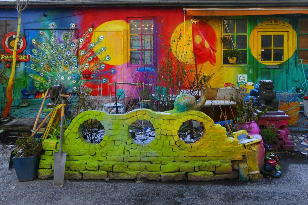 Historie obrazem: Svobodné město Christiania vzniklo před 50 lety v bývalých kasárnách hlavního města Kodaň v Dánsku