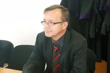 Exposlanec Škárka dostal za nenávistné výroky o nedonošených dětech podmínku