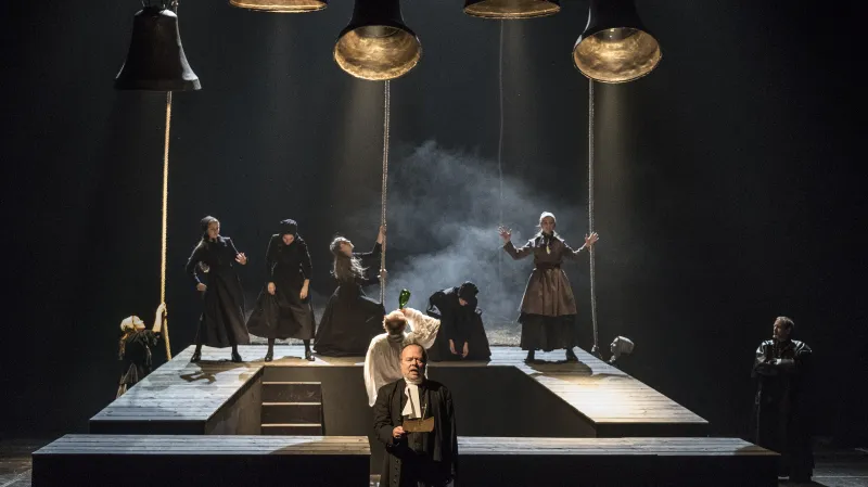 Čarodějky ze Salemu (Divadlo na Vinohradech)