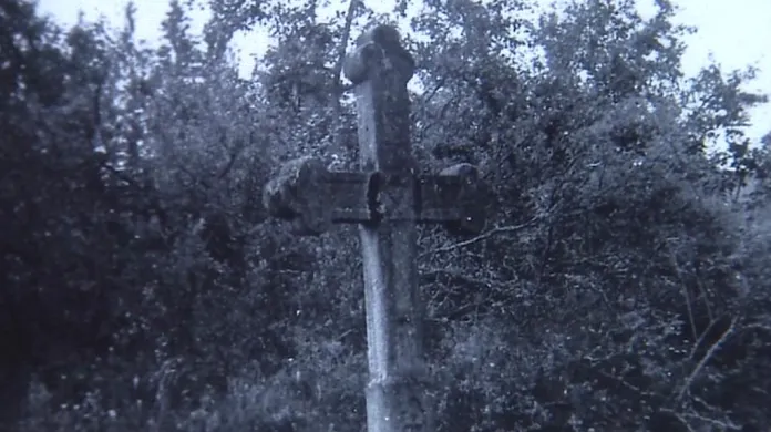 Kříž z obce Velký Vír