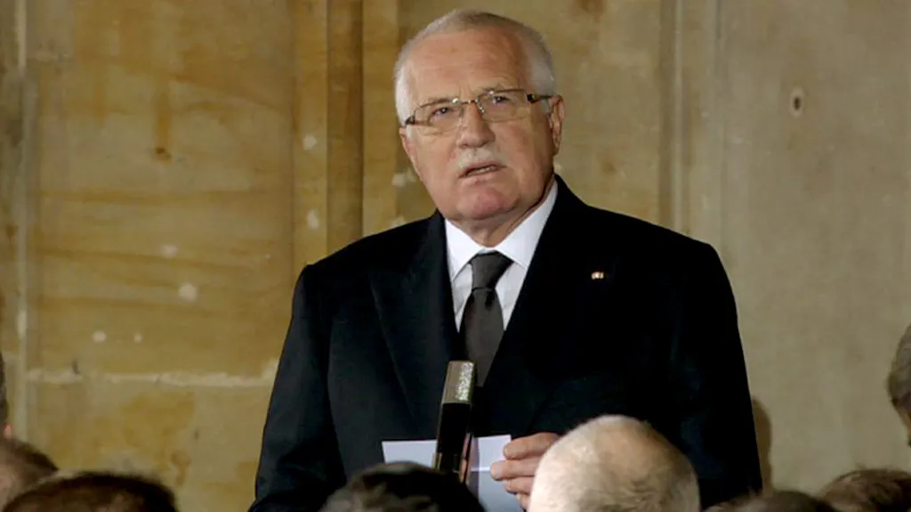 Václav Klaus při smutečním proslovu