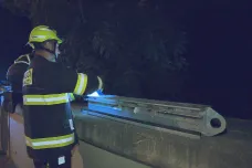 Zóna ČT24: Dobrovolní hasiči s aktivními zálohami trénovali na velkou vodu