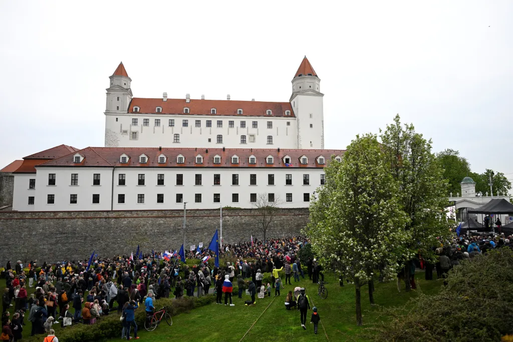 Na setkání v Bratislavě k demonstrantům promluvil mimo jiné i lídr Progresívného Slovenska Michal Šimečka