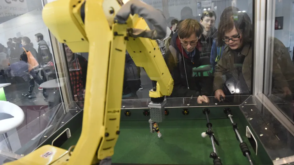 Robot Fanuc na Mezinárodním strojírenském veletrhu 2017