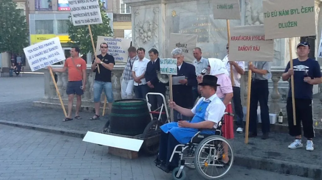 Demonstrace vinařů na náměstí Svobody v Brně