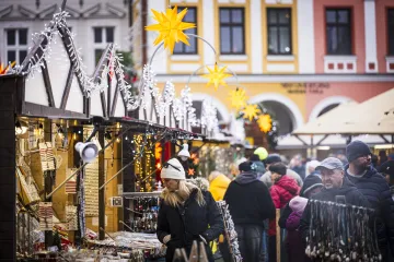 Inspekce: Prodej alkoholu nezletilým je na vánočních trzích nejčastějším prohřeškem