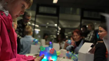 Festival robotů CAFE NEU ROMANCE 2013