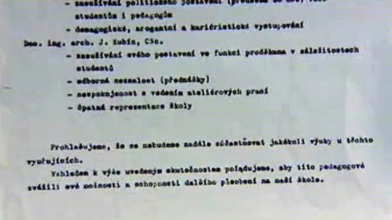 Ústavní soud dnes znovu projedná okolnosti ojedinělého sporu bývalého vysokoškolského učitele a komunistického funkcionáře Jana Snášela a tří někdejších studentů architektury, kteří jej v listopadu 1989 označili za kariéristu a demagoga. Snášel po Jiřím Slezákovi, Martinu Laštovičkovi a Zdeňku Hirnšalovi žádá omluvu. Spor se vleče již od začátku 90. let.