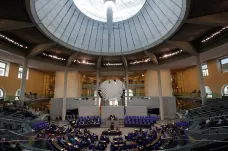 Bundestag po bouřlivé debatě zažehnal rozpočtovou krizi