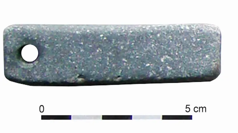 Prubířský kamen nalezený na pohřebišti u Mariánských Radčic