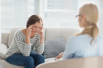 K osobnímu setkávání se vrátila jen třetina psychoterapeutů. I tak je o jejich služby velký zájem