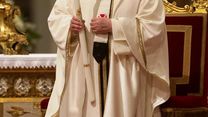 Papež František při Velikonoční vigilii