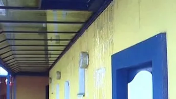 Prosakující voda